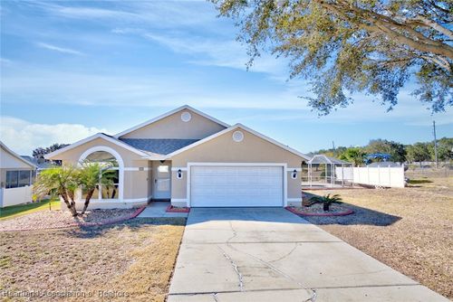 713 Hunt Dr, Lake Wales, FL, 33853-3540 | Card Image