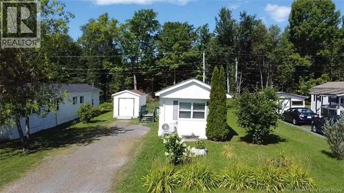 121 Eastwood St, Fredericton, NB, E3B6P7 | Card Image