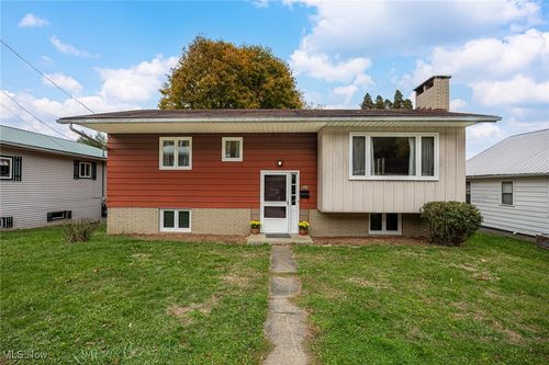 527 N 16th St, Coshocton, OH, 43812-1419 | Card Image