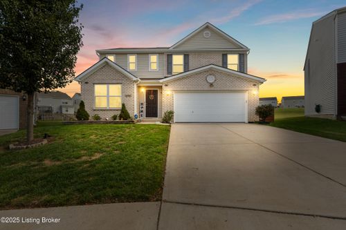 6783 Brittany Oak Dr, Louisville, KY, 40229-3089 | Card Image