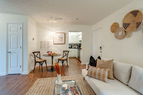 apt-208-1808 State St, Nashville, TN, 37203-2213 | Card Image