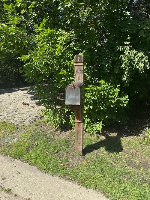 43 Rosewood Dr, Hawthorn Woods, IL, 60047-7729 | Card Image