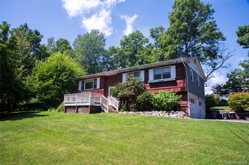 28 Pirog Rd, Pine Bush, NY, 12566-7225 | Card Image