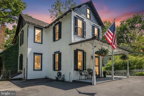 1750 New Holland Pike, LANCASTER, PA, 17601-5520 | Card Image