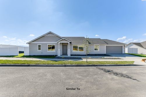 1615 Castlewood Ct, Grandview, WA, 98930 | Card Image