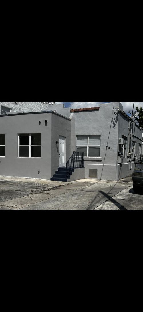 1021 Sw 5th St, Miami, FL, 33130-2198 | Card Image
