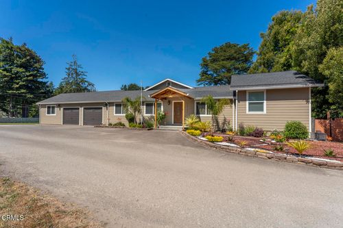 18900 Porterfield Ln, Fort Bragg, CA, 95437-9233 | Card Image