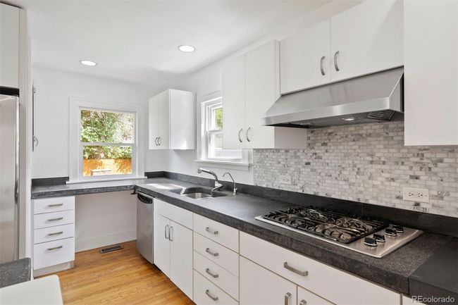 2044 Ivy St, House other with 5 bedrooms, 4 bathrooms and 5 parking in Denver CO | Image 16