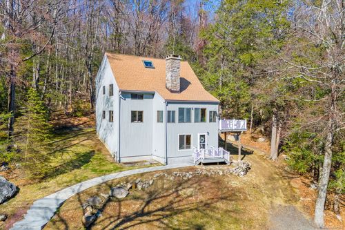 88 Fox Brook Rd, East Hartland, CT, 06027-1104 | Card Image