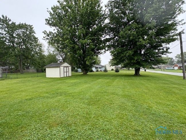 23695 E Second St, House other with 3 bedrooms, 1 bathrooms and null parking in Grand Rapids OH | Image 5