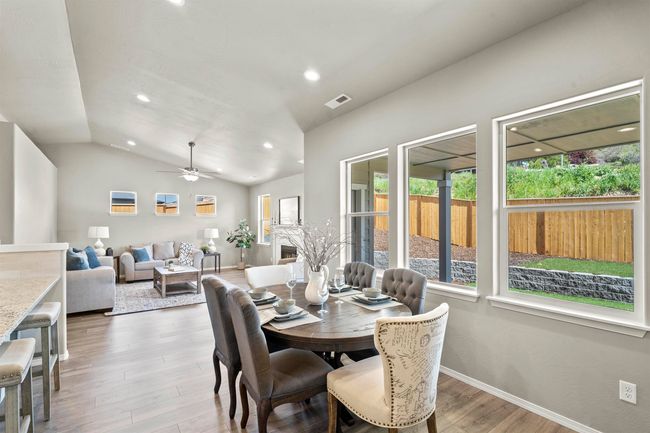 18126 E Barclay Ct, House other with 4 bedrooms, 2 bathrooms and null parking in Greenacres WA | Image 5
