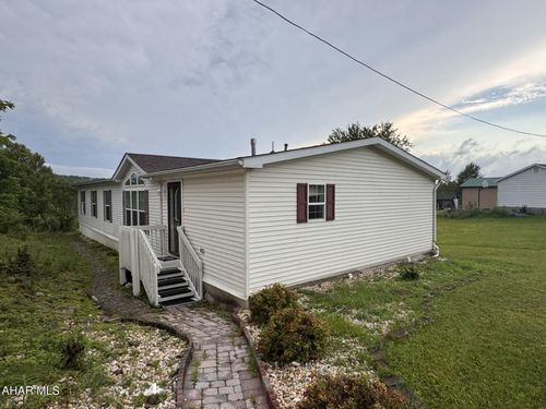 227 Park St, Ebensburg, PA, 15931-1745 | Card Image
