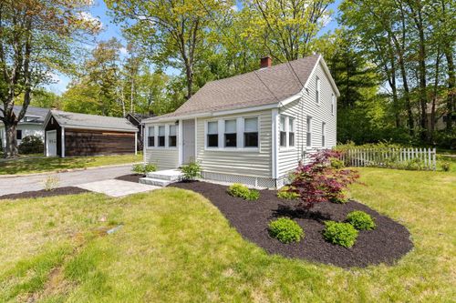 63 Underwood Road, Falmouth, ME, 04105 | Card Image