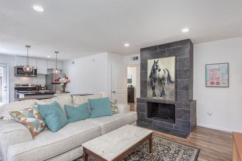 13804 Brookgreen Dr, Dallas, TX, 75240-5819 | Card Image