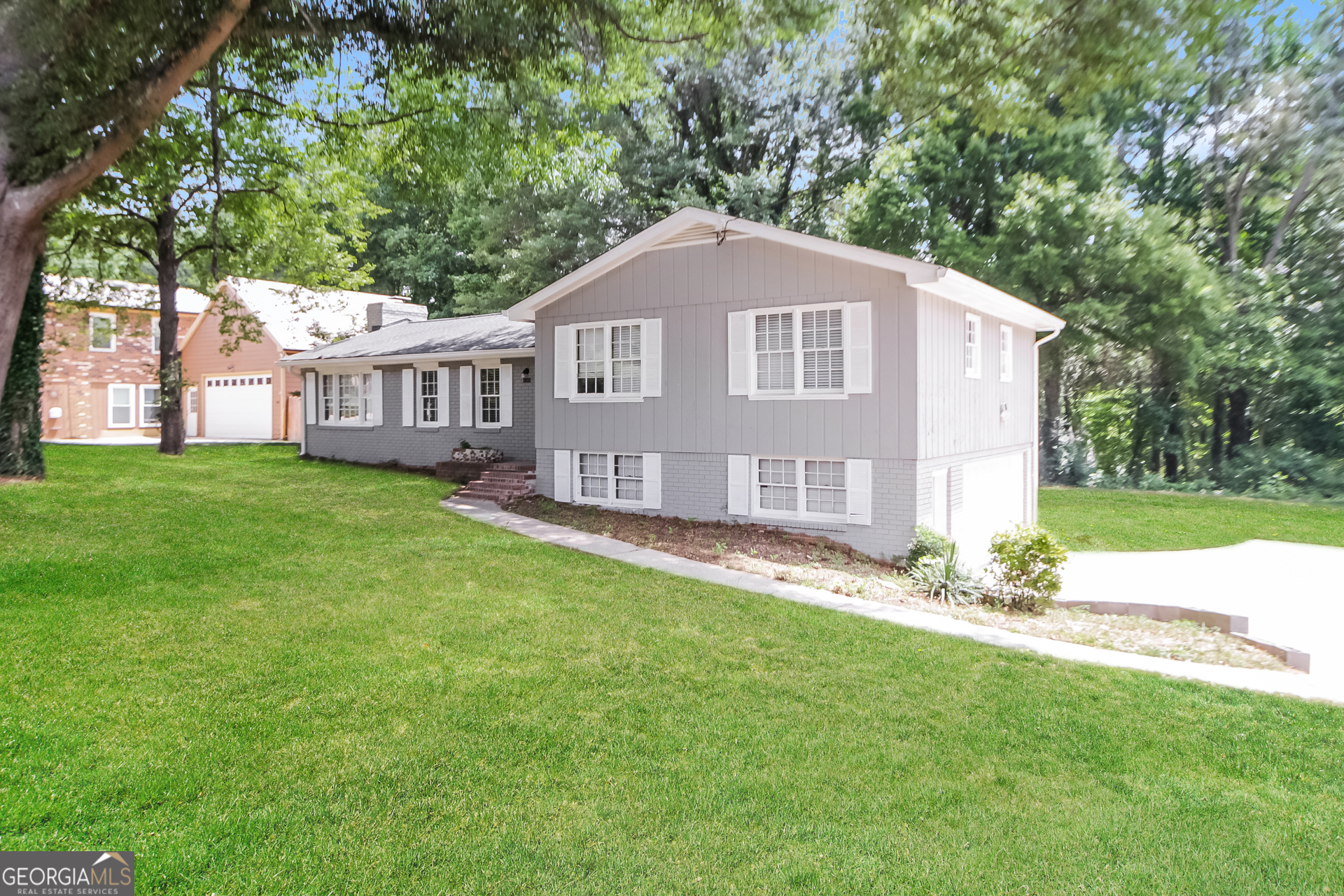 Fredrick Dr, Marietta, GA 30062