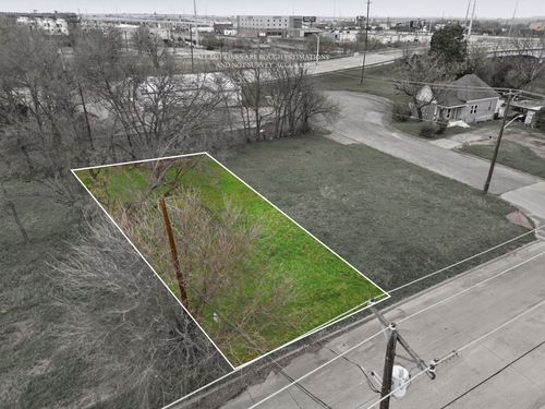 311 E Cannon St, Fort Worth, TX, 76104 | Card Image