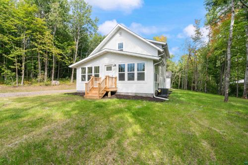 3228 Lindahl Rd, Duluth, MN, 55810-9548 | Card Image