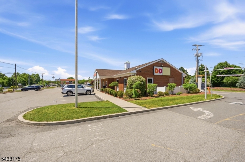 Commercial Lease in Andover Twp. 4