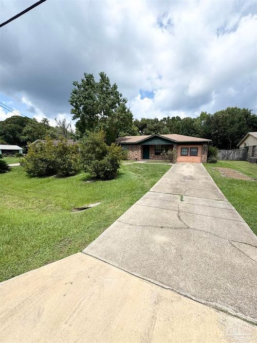10416 Tanton Rd, Pensacola, FL, 32506-9589 | Card Image