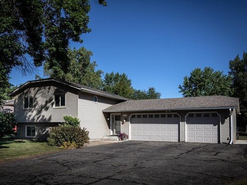 10015 Upper 205th St W, Lakeville, MN, 55044-7666 | Card Image