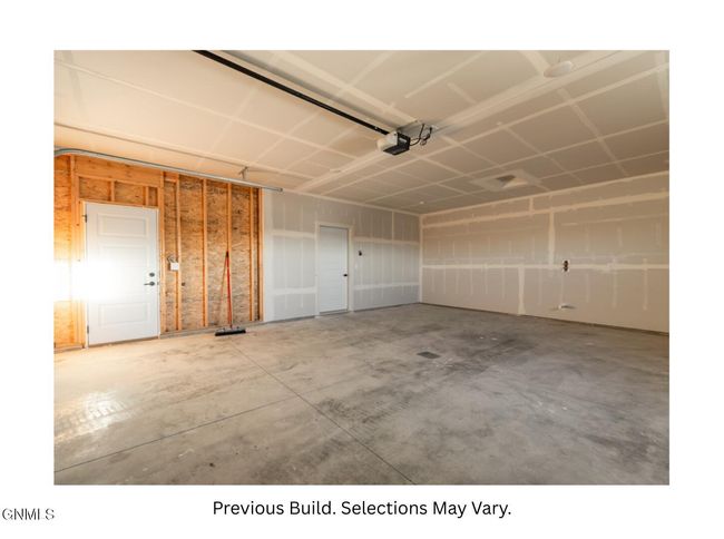 5511 Davies Drive, Townhouse with 2 bedrooms, 2 bathrooms and null parking in Bismarck ND | Image 30