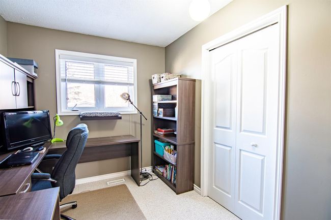 8 Broughton Cres, House detached with 4 bedrooms, 2 bathrooms and 4 parking in Red Deer AB | Image 20