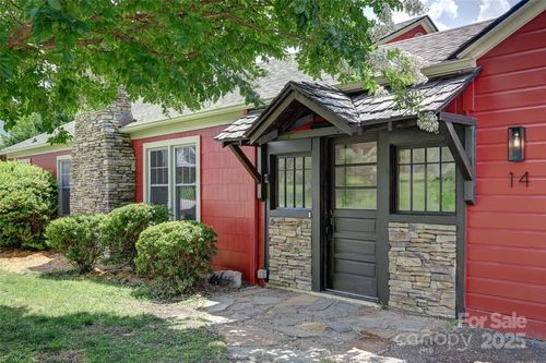 14 Monroe St, Brevard, NC, 28712-4020 | Card Image