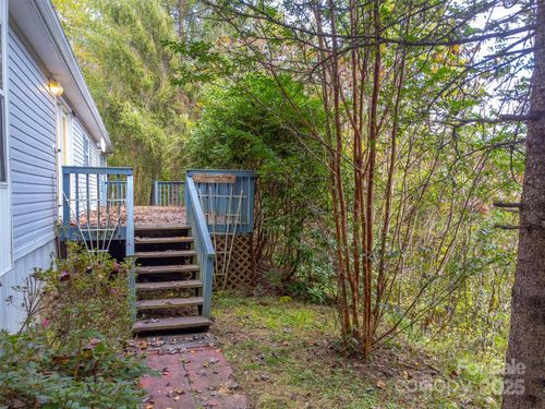 197 Savannah Meadows Trl, Sylva, NC, 28779-4634 | Card Image