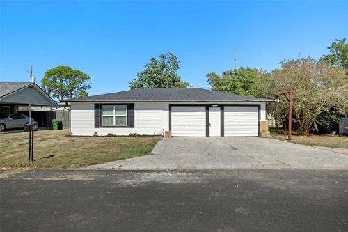 7819 Bayside Dr, Beach City, TX, 77523-9121 | Card Image