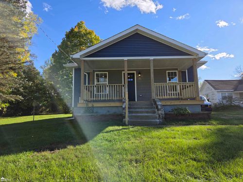 906 Maple St, Mount Morris, MI, 48458-2208 | Card Image