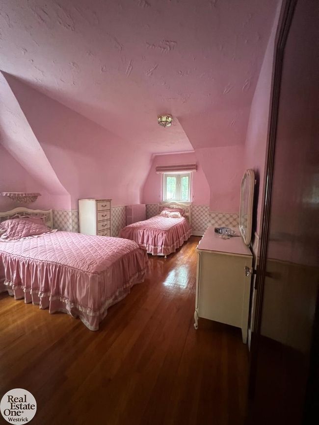 Bedroom 3 view 3 | Image 53
