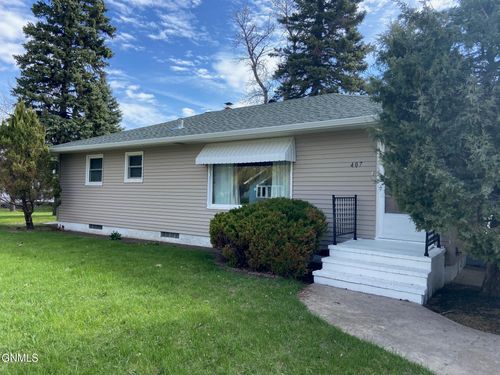 407 Cleveland St, Enderlin, ND, 58027-1368 | Card Image