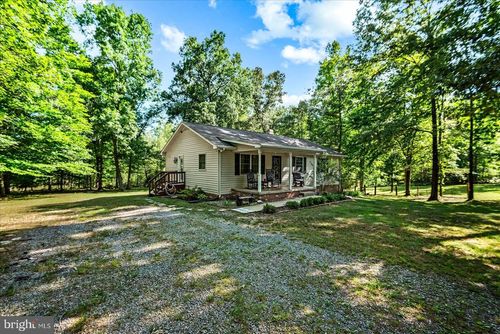 804 Buggy Ln, ROCHELLE, VA, 22738-3962 | Card Image