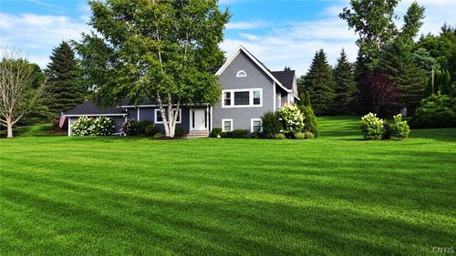 3308 Walden Oaks Blvd, Cortland, NY, 13045-8873 | Card Image