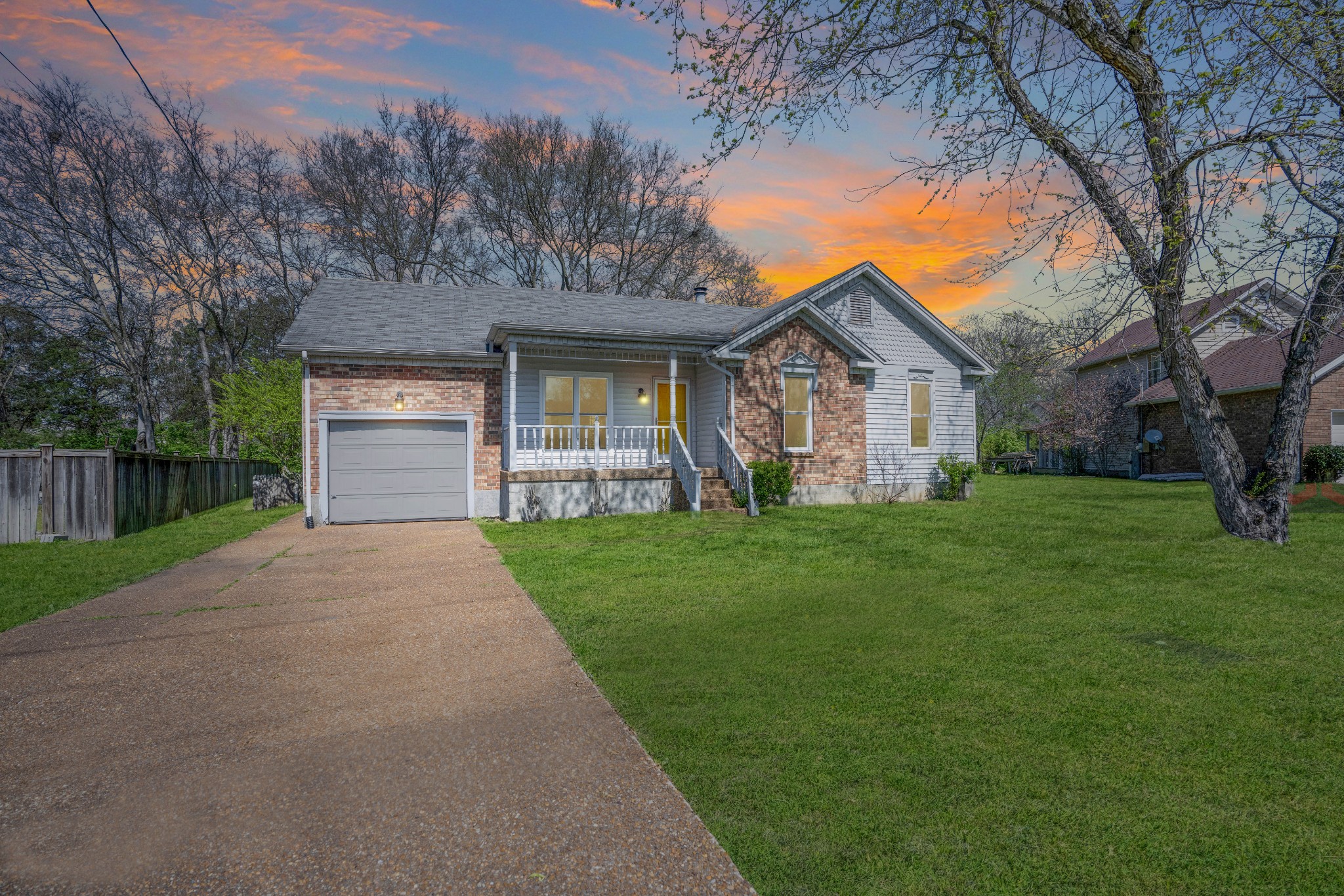 312 Chesterfield Cir, Sold in Madison Zoocasa