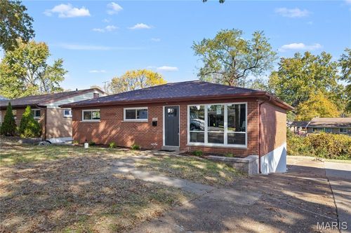 1528 Park Way Drive, University City, MO, 63130 | Card Image