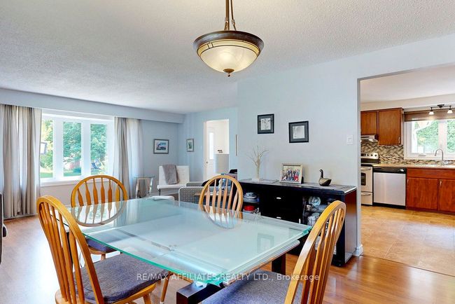 22 Red Maple Cres, House other with 3 bedrooms, 1 bathrooms and 2 parking in Gloucester ON | Image 16