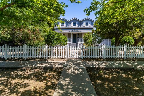 445 E H Street, Benicia, CA, 94510 | Card Image