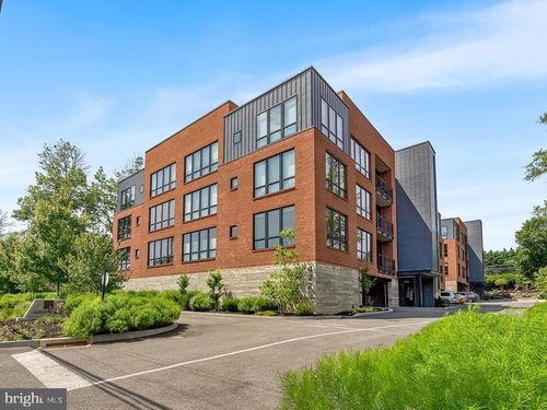 unit-1202-427 E Lancaster Ave, WAYNE, PA, 19087-4220 | Card Image
