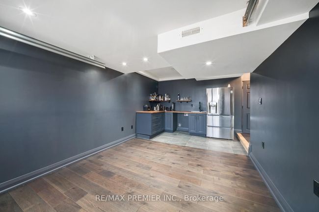 122 Robert Hicks Dr, House attached with 6 bedrooms, 5 bathrooms and 2 parking in North York ON | Image 27