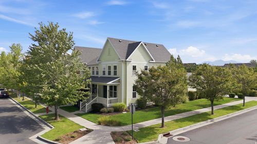 10537 Oquirrh Lake Rd, South Jordan, UT, 84009-5710 | Card Image