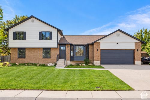 3353 W Porter Cir, West Jordan, UT, 84084-2766 | Card Image