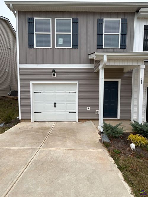 120 Red Oak Red Oak Trl Nw, milledgeville, GA, 31061-6693 | Card Image