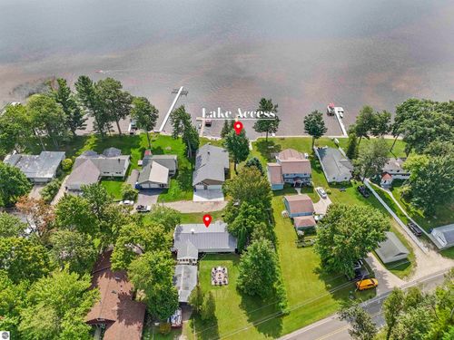 120 Kimel Dr, Cadillac, MI, 49601-9613 | Card Image