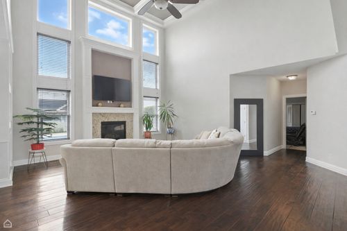 9875 Aster Cv, Saint John, IN, 46373-8618 | Card Image