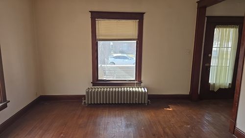 7 N State St, Glenwood, IL, 60425-1356 | Card Image