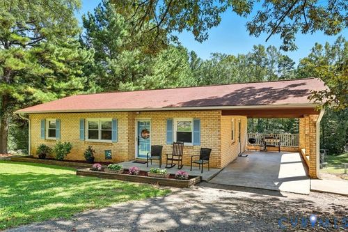 237 Craddock St, Boydton, VA, 23917-2830 | Card Image