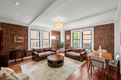 4a-36 W 84th St, New York, NY, 10024-4741 | Card Image