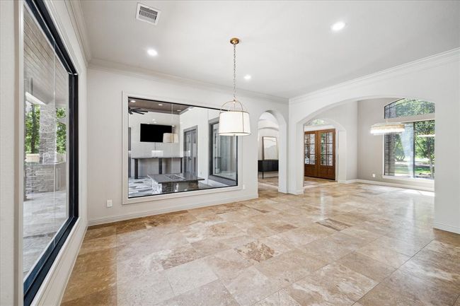 Open Concept Kitchen Great Room/Breakfast/Dining Area. Perfect For Entertaining And Large Events | Image 10