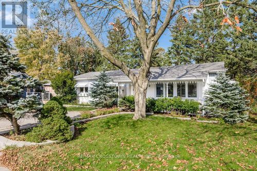 2 Tamarack Crt, Innisfil, ON, L9S1M8 | Card Image